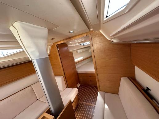 Salona 380 aus 2020, Preis auf Anfrage, exkl. MwSt., near Split, Kroatien